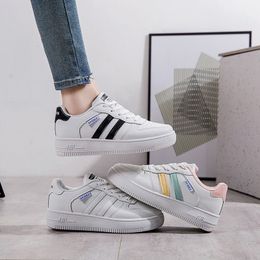 Womens Vulcanised Shoes New Spring Fashion White Women Platform Casual Shoe Women Sneakers Tenis De Mujer Sports Outdoor Trainers size 35-40