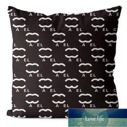 Designer Throw Pillow Black and White Throw Pillow Letter Logo Home Pillow Cover Sofa Decoration Cushion 45 x 45cm Quaitly