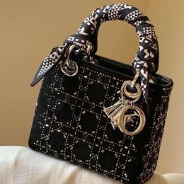 Hepburn's Secret Empress Dowager Bag, Female Autumn Winter Handbag, Unique and High End, Fashionable One Shoulder Crossbody Bag 75% Factory Wholesale