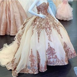 Платье Charro Blush Quinceanera с аппликацией из розового золота и пайетками, платье 15 лет с открытыми плечами Sweet 16 Dress267z