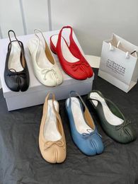 Sapatos de designer de luxo, sapatos de balé tabi, sapatos casuais clássicos, sapatos femininos planos, sapatos de tornozelo, sapatos de fábrica de casca de cordeiro