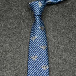 Neck Ties Designer New Personalized Embroidery Blue Diagonal Stripe Tie Bee Formal Business Casual Fashion Men's Tie 38AG