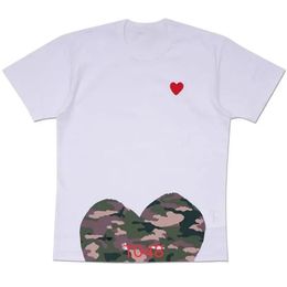 2024 Fashion Mens Play T Shirt Garcons Designer Shirts Red Commes Heart Casual Womens Des Badge Graphic Tee Heart Behind Letter Cdgs Embroidery Short Sleeve 5896 1355