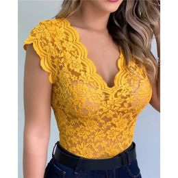 T-Shirt Casual Women Tank Top Solid Color Sexy Lace Cami Bralette Crochet Vest Trend Women Lace Hollow Out Crop Top for Ladies