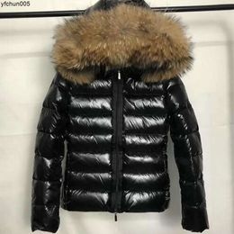 Women Wolf Fur Nylon Down Jacket Designer Lady Warm Hooded Snap Button Zip Closure Outwear Fashion Girl Stand Collar Padded Coat Xs-3xl Vg9h