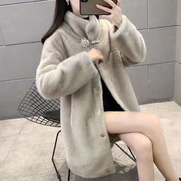 2023 New Haining Autumn/Winter Women's Imitation Thickened Medium Length Gold Leather Mom's Coat Fleece Mink 643879