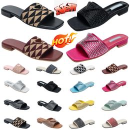 Designer Slides Women Luxury Slippers Rhinestone Sandals Summer Slide Ladies Beach Classic P Sandal Triangle Chunky Heels Rubber Sole Shoes