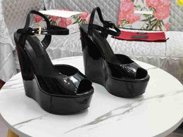 5A Sandals DDG5616420 Calfskin Leather Wedges Platforms Pumps Sandal Slippers Mules Discount Desinger Shoes For Women Size 35-43 Fendave