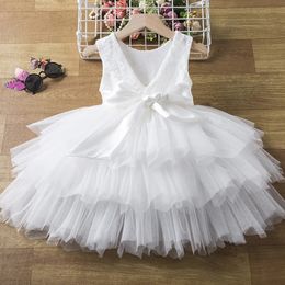 Flower Girls Dresses For Wedding Party Backless Sleeveless Lace Summer Kids Princess Dress 2-6 år Baby Birthday White Vestidos 240226