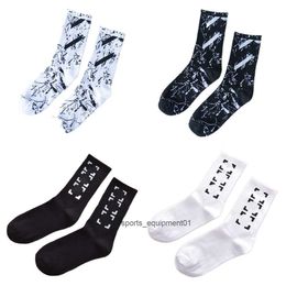 2024 high quality cotton sports socks with street-style striped basketball for men and women OFF CDI7