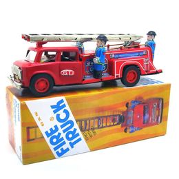 Funny Adult Collection Retro Wind up toy Metal Tin fire fighting truck car firefighters Mechanical toy figures model kids gift 240307