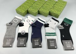 Designer Mens Womens 24ss Socks Colors Sports Four Seasons Letter Print brand Cotton Mens and Womens Mid Tube Socks