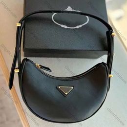 Designer Half Moon Underarm Bag Luxury Genuine Leather Womens Shoulder Bag Handbag Mens Fashion Crossbody Satchel Clutch Tote Sling Bags