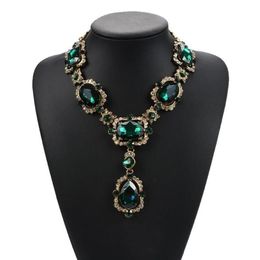 Pendant Necklaces Classic Green Gemstone Choker Necklace For Women Large Glass Crystal Ethnic Bride Wedding Vintage Collares Chain284q