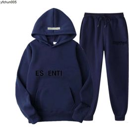 Mens Tracksuits Designer Letter-printed Hoodie Pure Cotton Fashionable Street Sweatshirt the Same Clothing for Holiday Leisure Lovers S-3xl O8q3