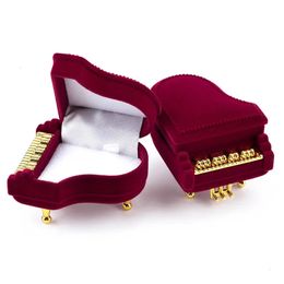 1 Piece Velvet Piano Jewelry Box Unique Wedding Ring Gift Holder Jewellry Wrap for Earrings Necklace Bracelet Display 240228