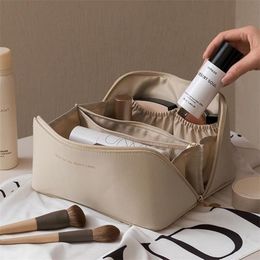 Cosmetic Bags Cases LargeCapacity Makeup Bag Leather Cosmetic Bag Women Multifunction Toiletries Organizer Portable Travel Waterpr2405