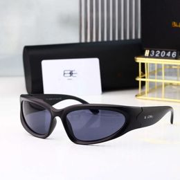 Brand Designer Outdoor Sports Cycling Men European and American Ladies Hot Girls Super Cool Sunglasses Technology Fashion Personality Hip Hop Mirror paty top