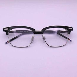 2024 Luxury Designer OFF Luxury Designer New Men's and Women's Sunglasses Off Myopia glasses tb711 box myopia frame fashion Korean optical lens