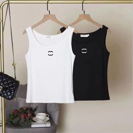 Women's Tanks Camis Designer Womens t Summer Women Tops Tees Crop Top Embroidery Sexy Off Shoulder Black Tank Casual Sleeveless Backless Solid Colour Vest