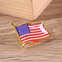 Creative The United States Flag Lapel Pins Small Enamel USA Americans Waving Flag Badge for Men Tie Hat Backpack Pins Jacket287J
