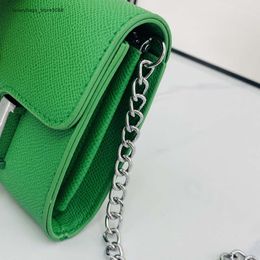 Factory Wholesale Designer New Women's Bags New Classic Bag One Shoulder Crossbody Versatile Small Square Womens