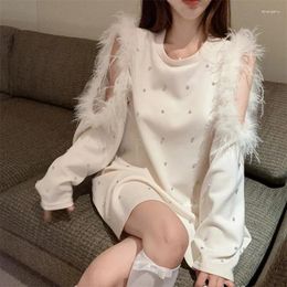 Casual Dresses French Long Sleeved Spicy Girl Loose Dress Women's Early Fall Chic Fur Feather Hollow Black White Grey T-shirt Short Skirt