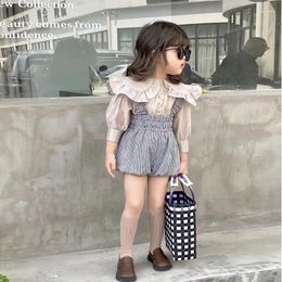 Clothing Sets Baby Kids Set Fashion 2024 Summer Girls Ruffled Collar Shirt Plaid Bud Shorts Bib Suit Clothes