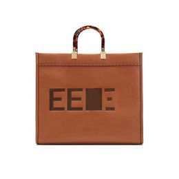 New Evening Big Bags Damen Casual Designer Tasche Hochzeit Date Leder Handtasche Buchstabe Metall Dreieck Dreieck Umhängetasche Street Shopping Messenger