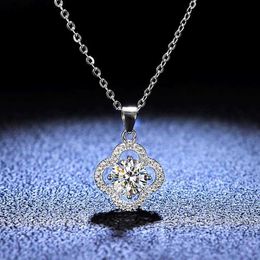 Necklaces Strands Strings Sterling 1 Mosan Diamond Necklace Womens Fashion Clover Flower New Sier Pendant Clavicle Chain