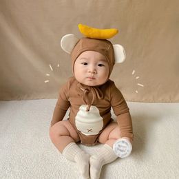 9407 Baby Clothes Autumn Monkey With Banana Bodysuit Pure Cotton born Climbing Clothes Baby Boy Girl Onesies 240305