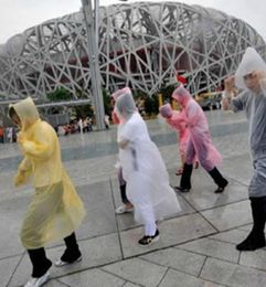 Fashion Onetime Raincoat Disposable PE Raincoats Poncho Rainwear Travel Rain Wear Coat9842755