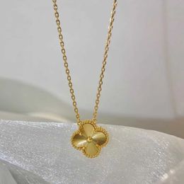 V Necklace V Gold High Version Fanjia Clover Necklace Womens Lucky Grass Pendant Red Jade Marrow Rose Gold Lock Bone Chain S925 Silver