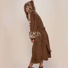 Agnello da donna con orecchie con cappuccio stampa leopardata Cappotto in pelliccia sintetica in peluche di cartone animato 953654