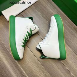 Bottegaa Vendetta High top BVs Popular White Sneaker Shoes Man Pillow Black Green Leather Men Discount Footwear Chunky Platform Sole Skateboard Walking