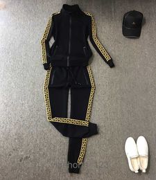 2023 Womens Tracksuits Fashion Designer Autumn Casual Cotton Sports Suit High end Womens Zipper Cardigan Coat Team Wear Two piece Long Sleeve Sportswear