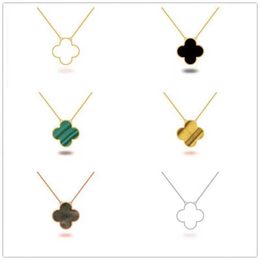 V Necklace High version V Golden Fan Family Clover Necklace Womens Natural Fritillaria Agate Pendant Classic Simple Double sided Clawbone Chain
