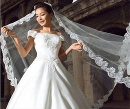 2017 New Elegant 5M Wedding Veil with Appliqued Edge WhiteIvory Wedding Accessories Wedding Dress Stock Long Charm Bridal Veils3632715