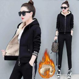 Capris Thicken Warm Lamb Wool Tracksuit Women Two Piece Set Casual Hooded Zip Up Sweatshirt Plus Velvet Pant Suit Loungewear