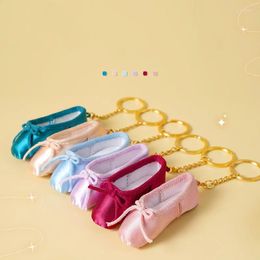 Keychains Handmade Mini Satin Pointe Shoes Keyring Ballet Shoe Cute Keychain Accessories Charm Chain Bag Pendant Gift