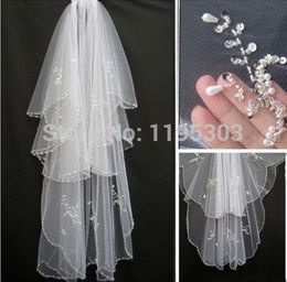 Short Wedding Veils White Ivory Bridal Veils with Comb Two Layer With Sequins Beading Bride Hair accessory Beaded Edge Bride V6474231