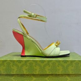 Frühling und Herbst Sommer coole Schuhe Plattform Damen High Heel 5,5 cm Schuhschräge mit Damenschuhen Lederqualität Hochzeitsservice Schuhe Luxus Designer Fabrikschuhe