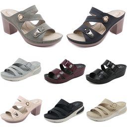 2024 Shoes Low Summer Sandals Women Heels Mesh Surface Leisure Mom Black White Red Green Large Size 36-42 O19 GAI 997