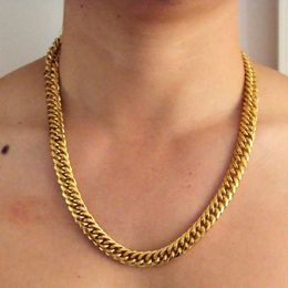 MENS HEAVY YELLOW GOLD CUBAN LINK CHAIN NECKLACE 23 6IN Real people model 100% real gold not solid not money 208s
