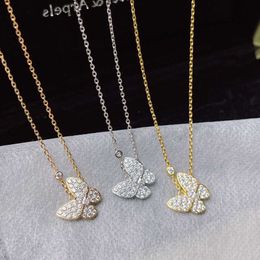 VanCF Necklace Luxury Diamond Agate 18k Gold Full Diamond Butterfly Necklace V Gold Diamond Pendant Plated Versatile Chain Womens