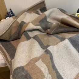 2022 Blankets and Cushion Grey H Thick Home Sofa Good Quailty CUSHION Blanket 130&170cm TOP Selling Big Size Wool lot colors268I