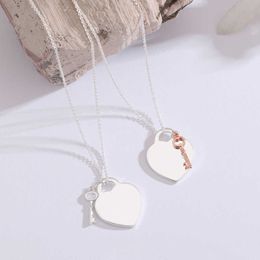 tiffanans Jia Di Jia Halskette Boutique-Schmuck Halskette Valentinstagsgeschenk Liebesanhänger Herzförmiger Herzkarten-Schlüsselschmuck Hoch