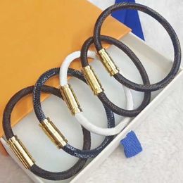 New old flower Leather Bracelets Designer Charm women and men Metal Lock Head Bracelet Fashion Classic Simple Jewelry Friendship V232t