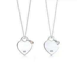 Gioielli di moda Gioielli Luxuria in acciaio inossidabile a forma di cuore a forma di ciondolo originale 925 Silver Love Collana a sospensione FEMMIERE FEMMIERE GIOITÀ DI PENDANTE GIOITÀ DI PENDANTE GIOPOLA