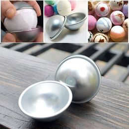 Fashion 6pcs set Mould Mould Aluminium Ellipsoid Cake Mould Bath Bomb Moulds 3 Size tarte makeup cosmetics soap1982